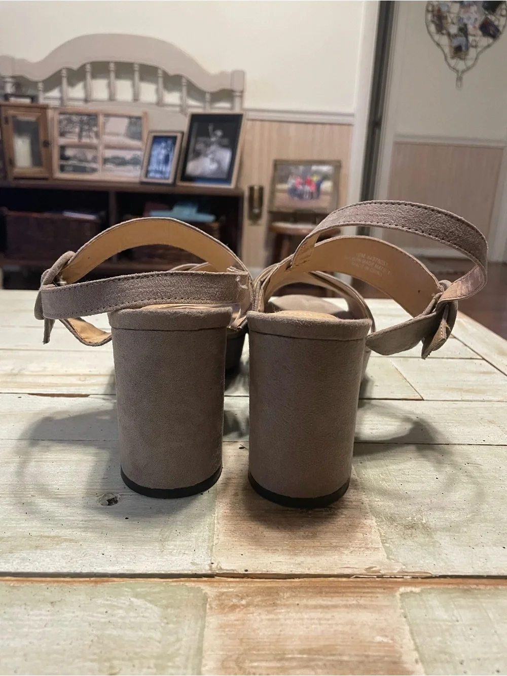 N/A stylish taupe